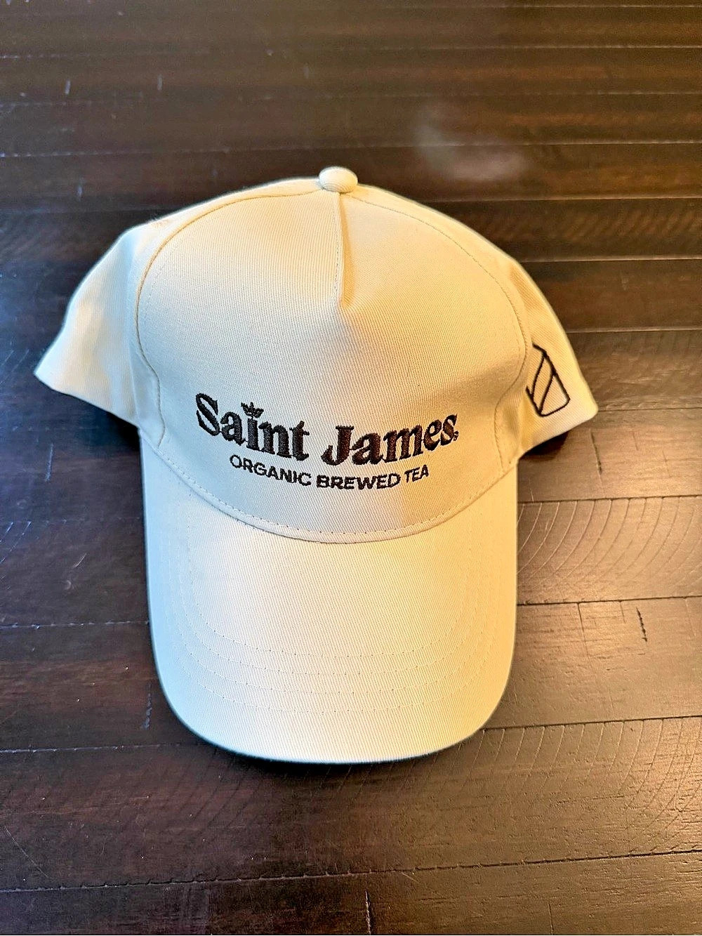 Saint James Organic Brewed Tea Hat White Like New